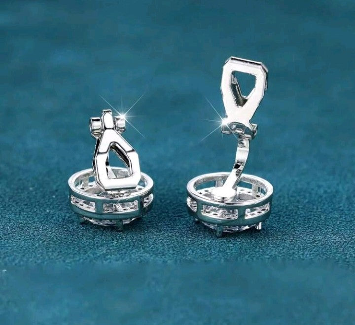 Aretes de clip de plata con cristal blanco de lujo