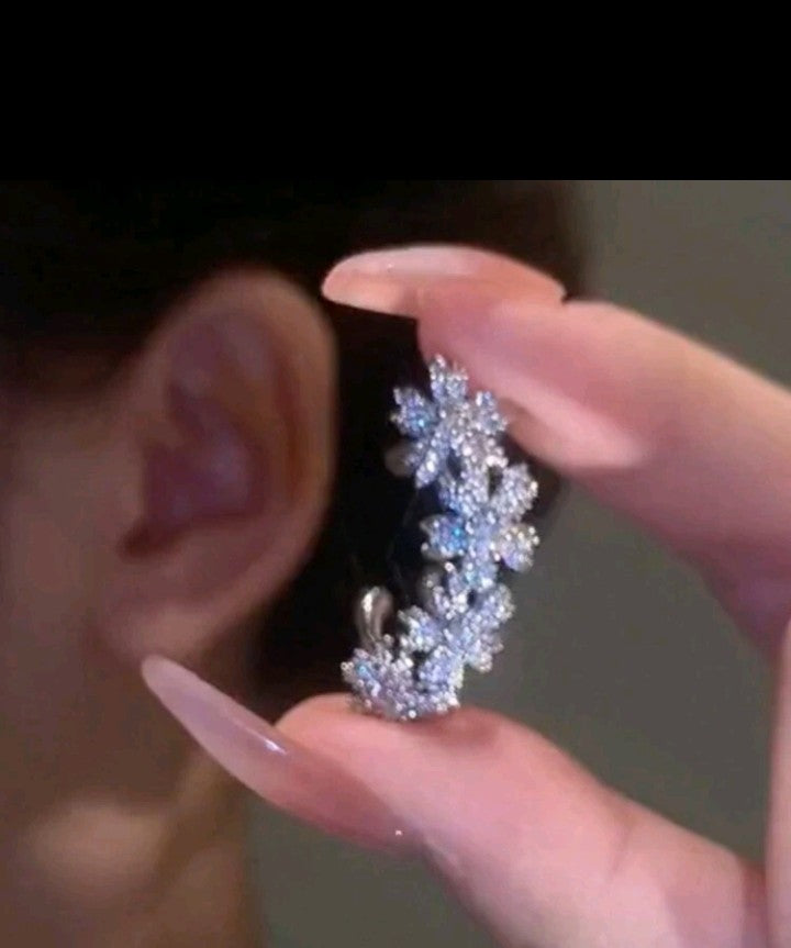 Clip de oreja de 'Flor de Diamante'