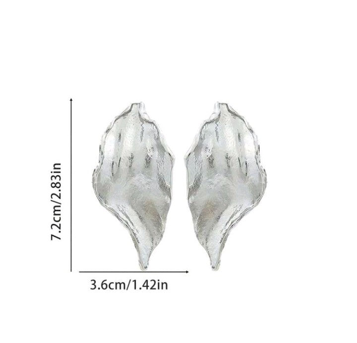 Pendientes únicos con forma de hoja