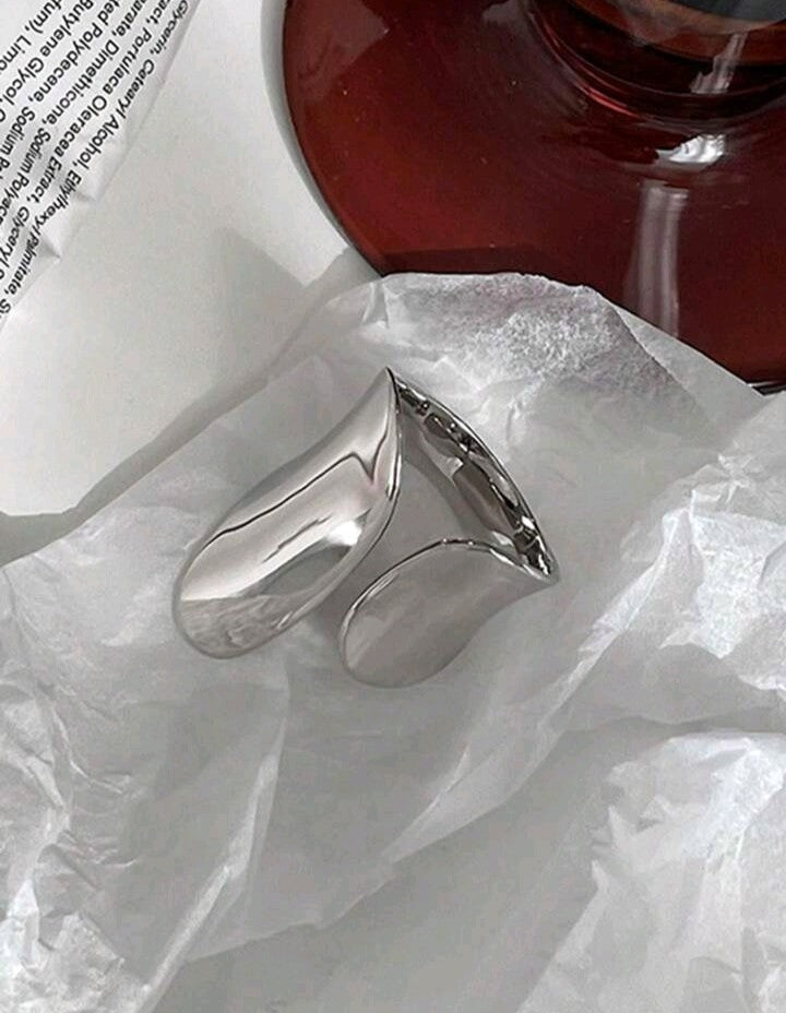 Anillo abierto minimalista